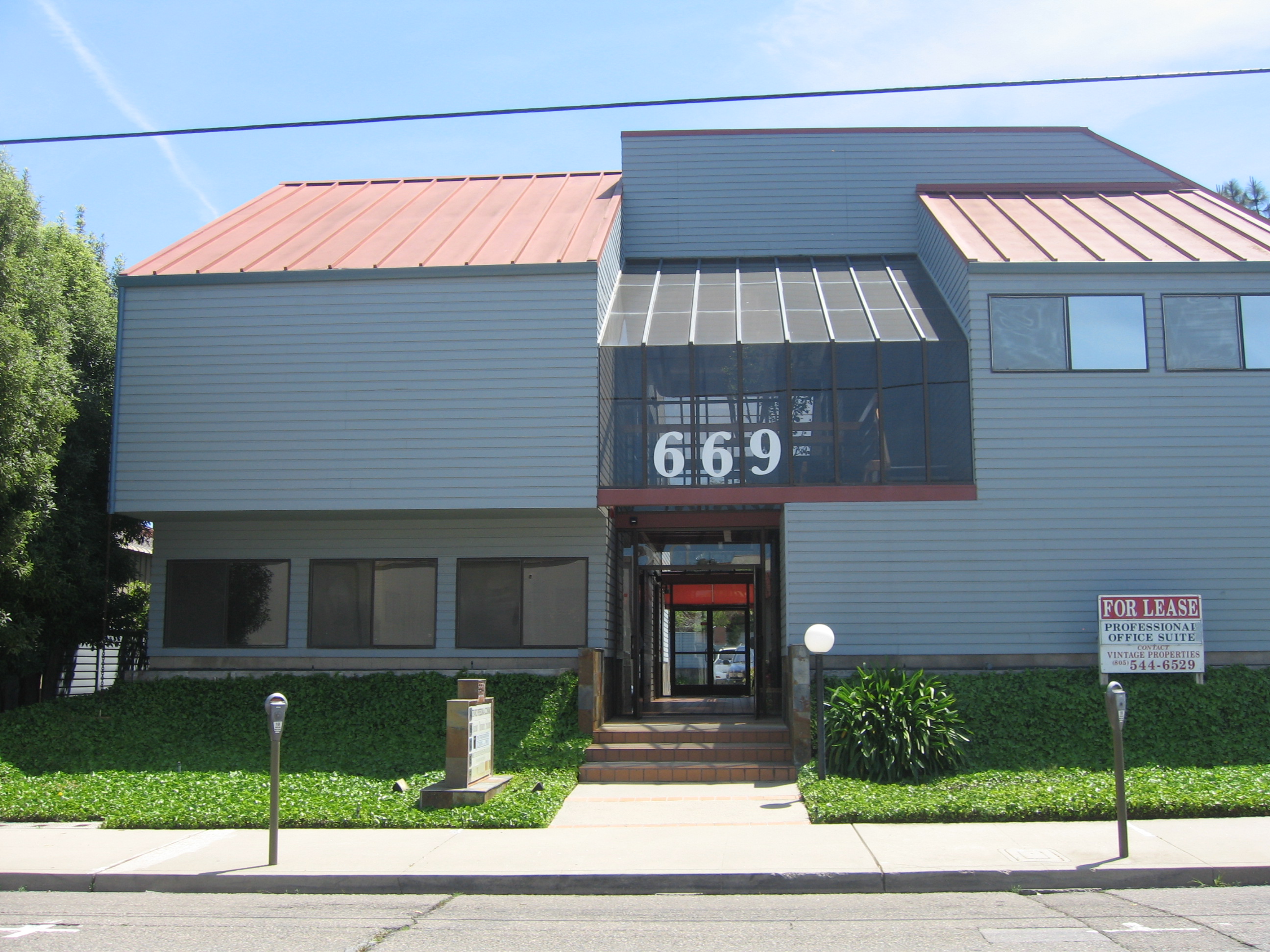 669 Pacific Street